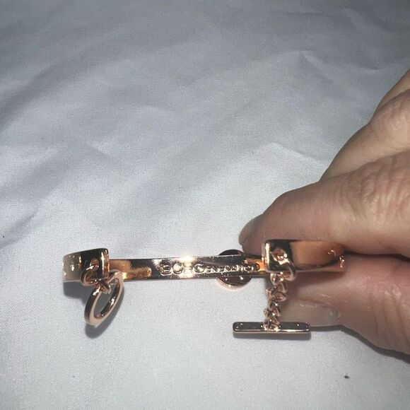 BCBGeneration Star Charm cuff Bracelet‎ - Picture 3 of 12